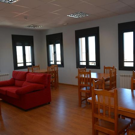Albergue Villa Nava De La Asuncion Eksteriør bilde