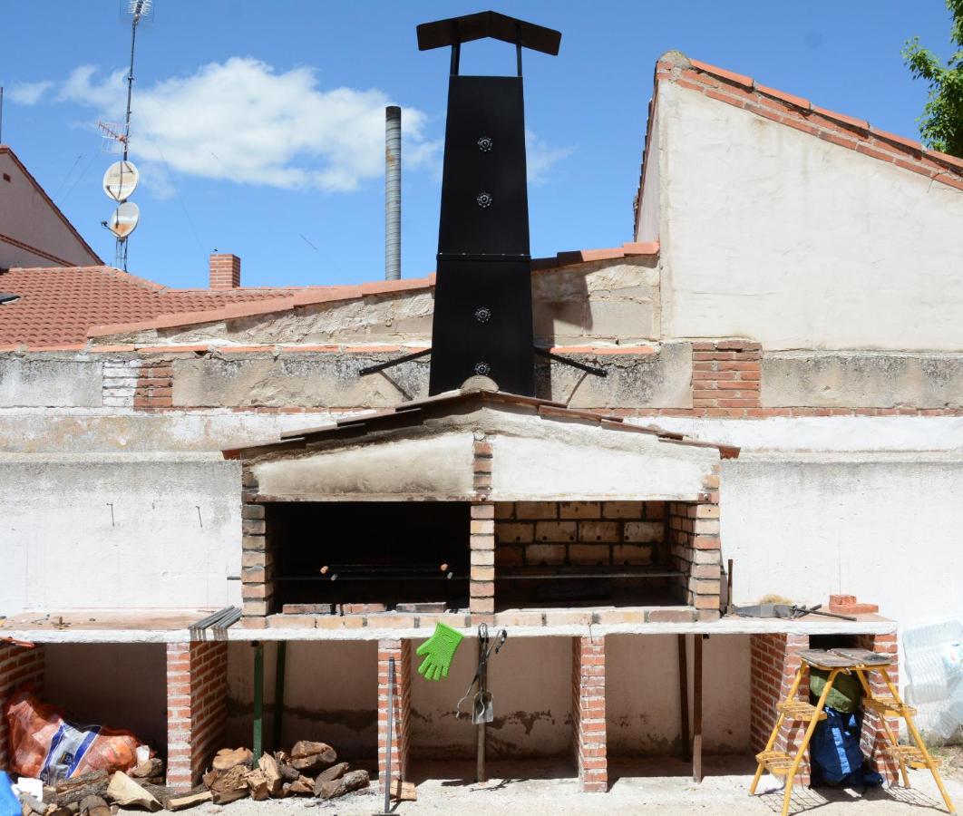 Albergue Villa Nava De La Asuncion Eksteriør bilde